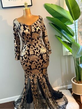 Black and Gold Sequin Mermaid Evening Dress